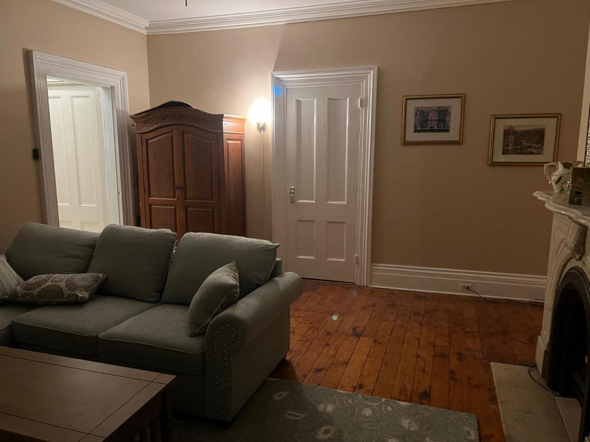 1 Bedroom Private Victorian Apt In Convenient City Location On 5 Acre, Sleeps 4 Пъкипсий Екстериор снимка
